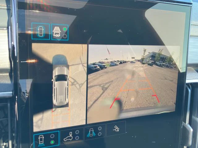 2026 GMC Acadia AT4 - Photo 18