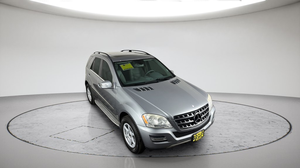Used 2011  Mercedes-Benz ML 350 image 1