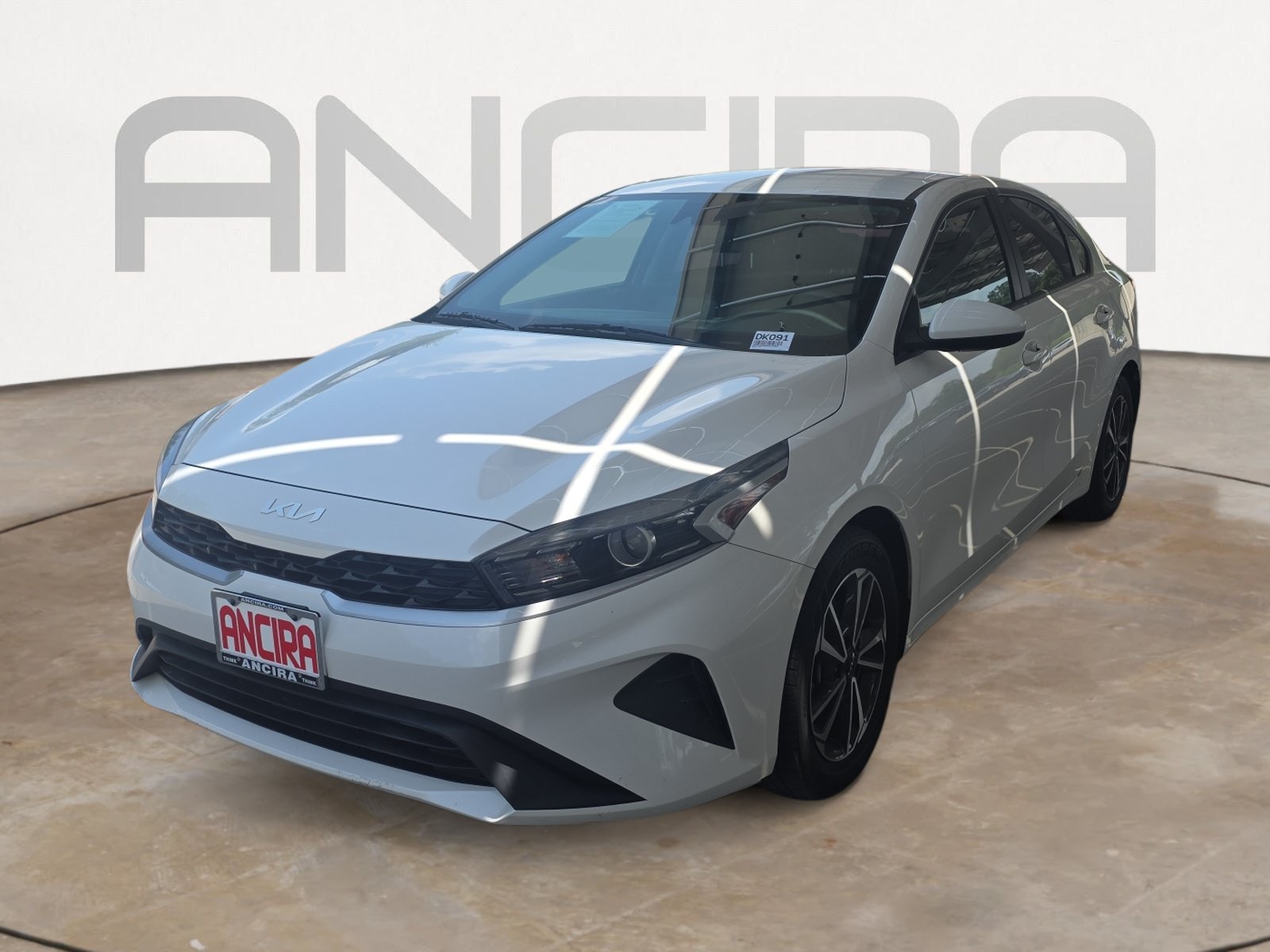 Certified Used 2023 Snow White Pearl Kia LXS image 4