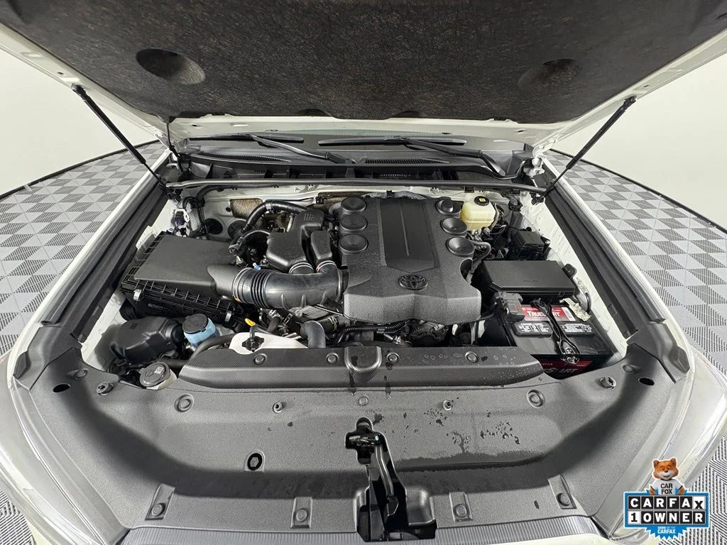 Used 2021 White Toyota Nightshade image 31