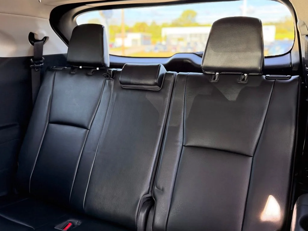 Used 2022 Beige Toyota XLE image 7