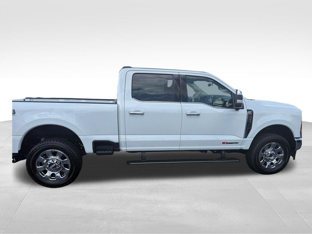 New 2026 Star White Metallic Tri-Coat Ford F-250® Lariat® image 6