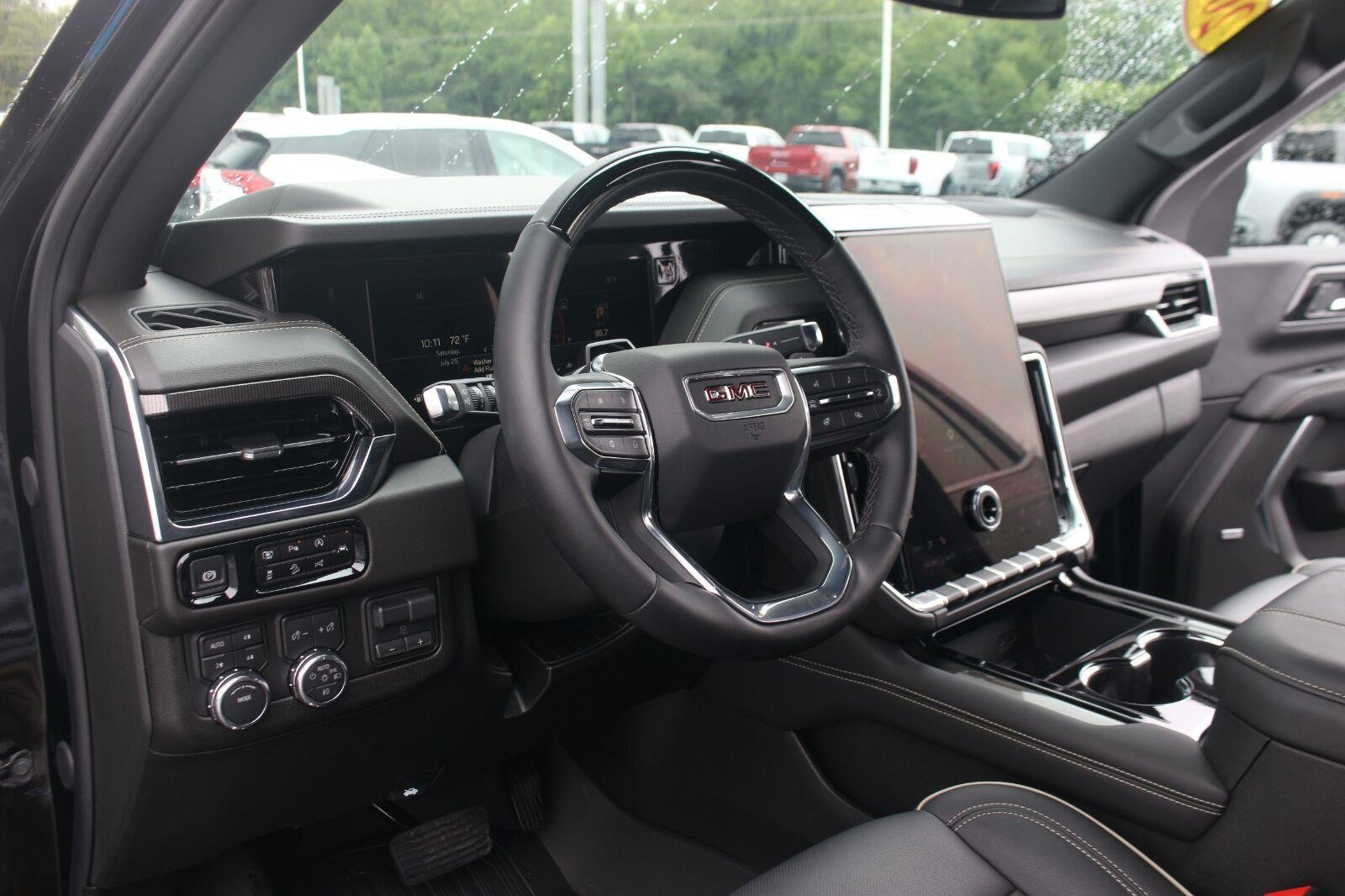 Used 2026 Onyx Black GMC Elevation image 22
