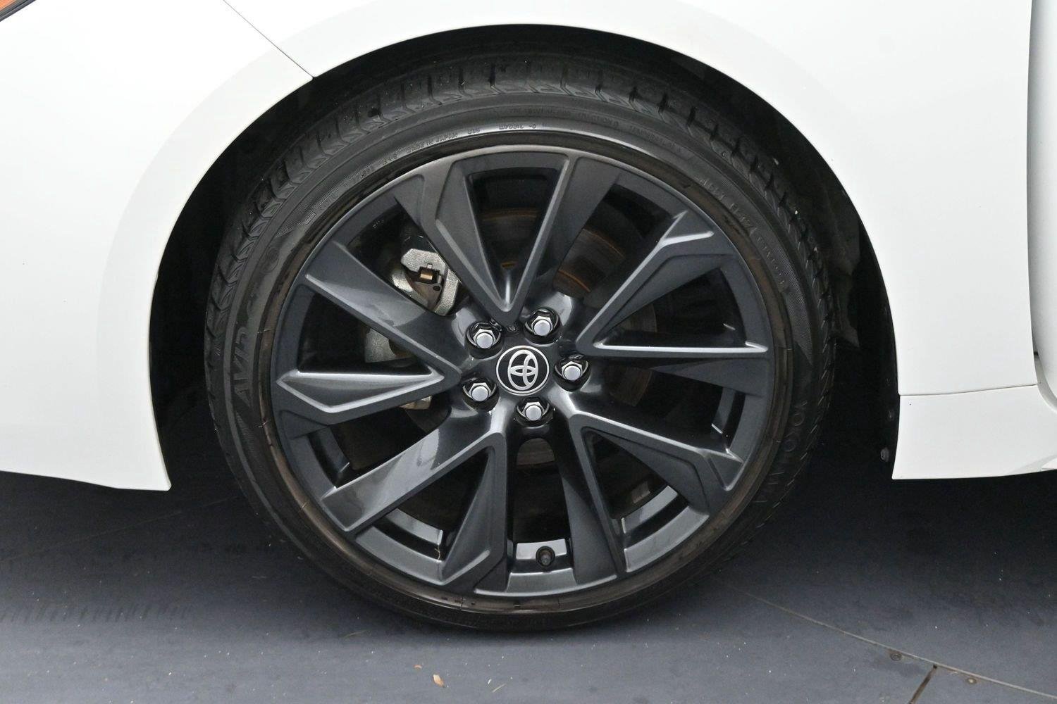 Used 2024 Ice Cap Toyota XSE image 33