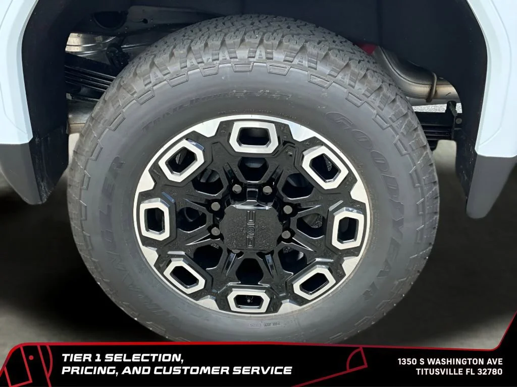 New 2026 Glacier White Tricoat GMC Denali Ultimate image 43