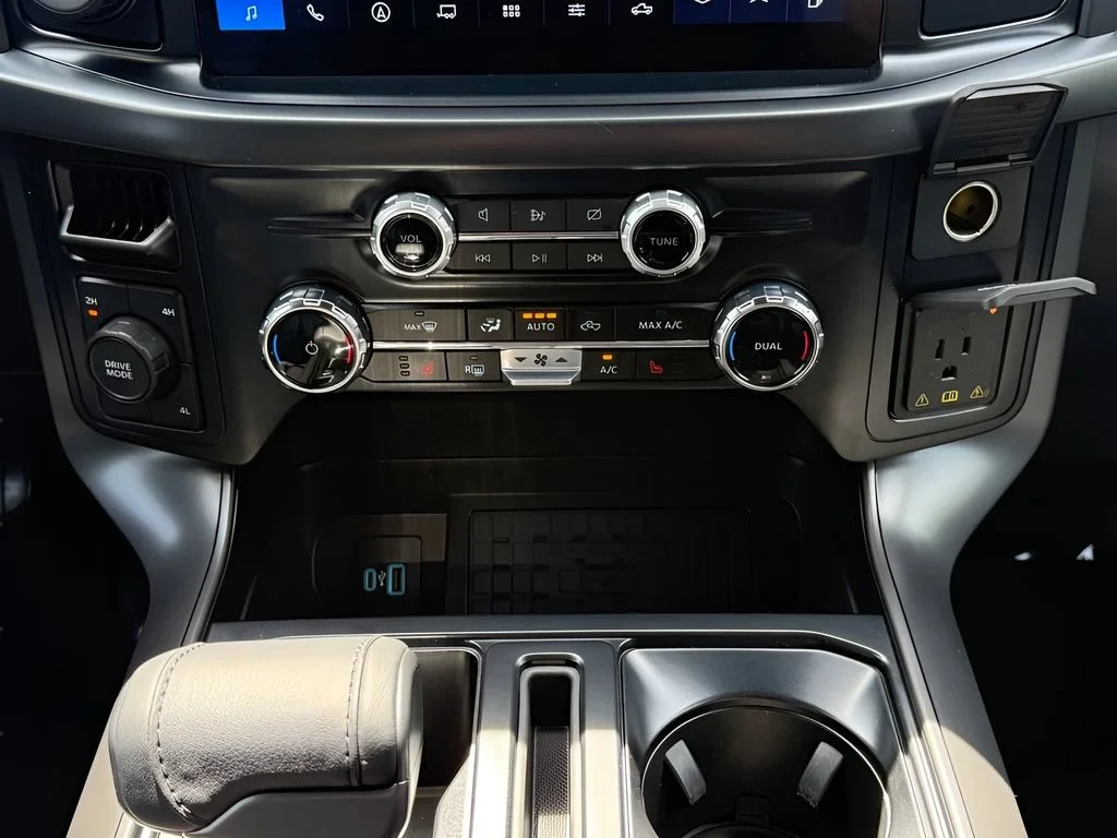 Used 2024 Gray Ford XLT image 23