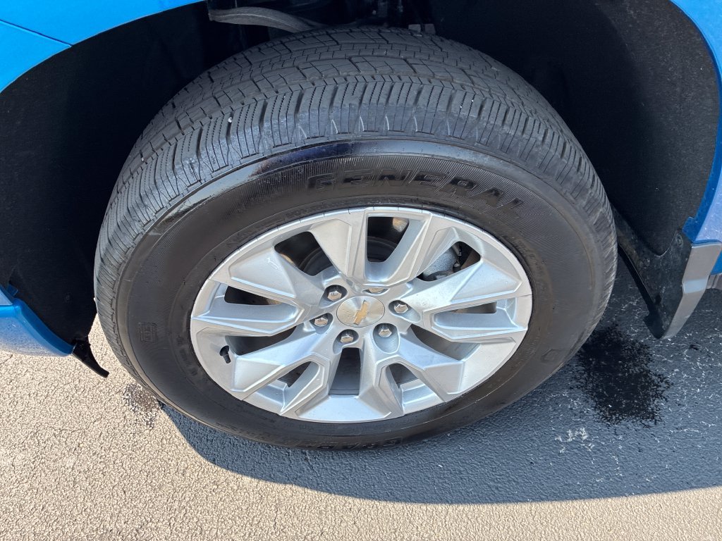 Used 2022 Blue Chevrolet Custom image 9