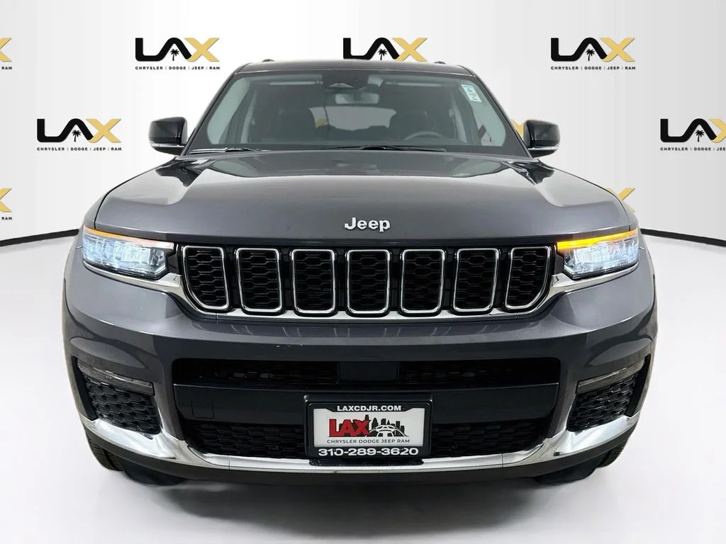 Used 2023 Gray Jeep Limited image 2