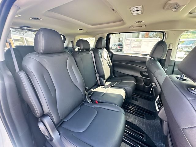 New 2026 Snow White Pearl Kia SX Prestige image 30