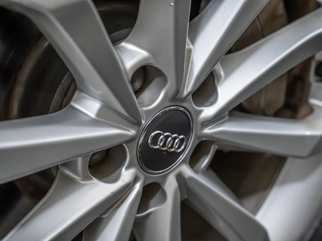 Used 2019 Brilliant Black Audi 2.0T Premium image 8