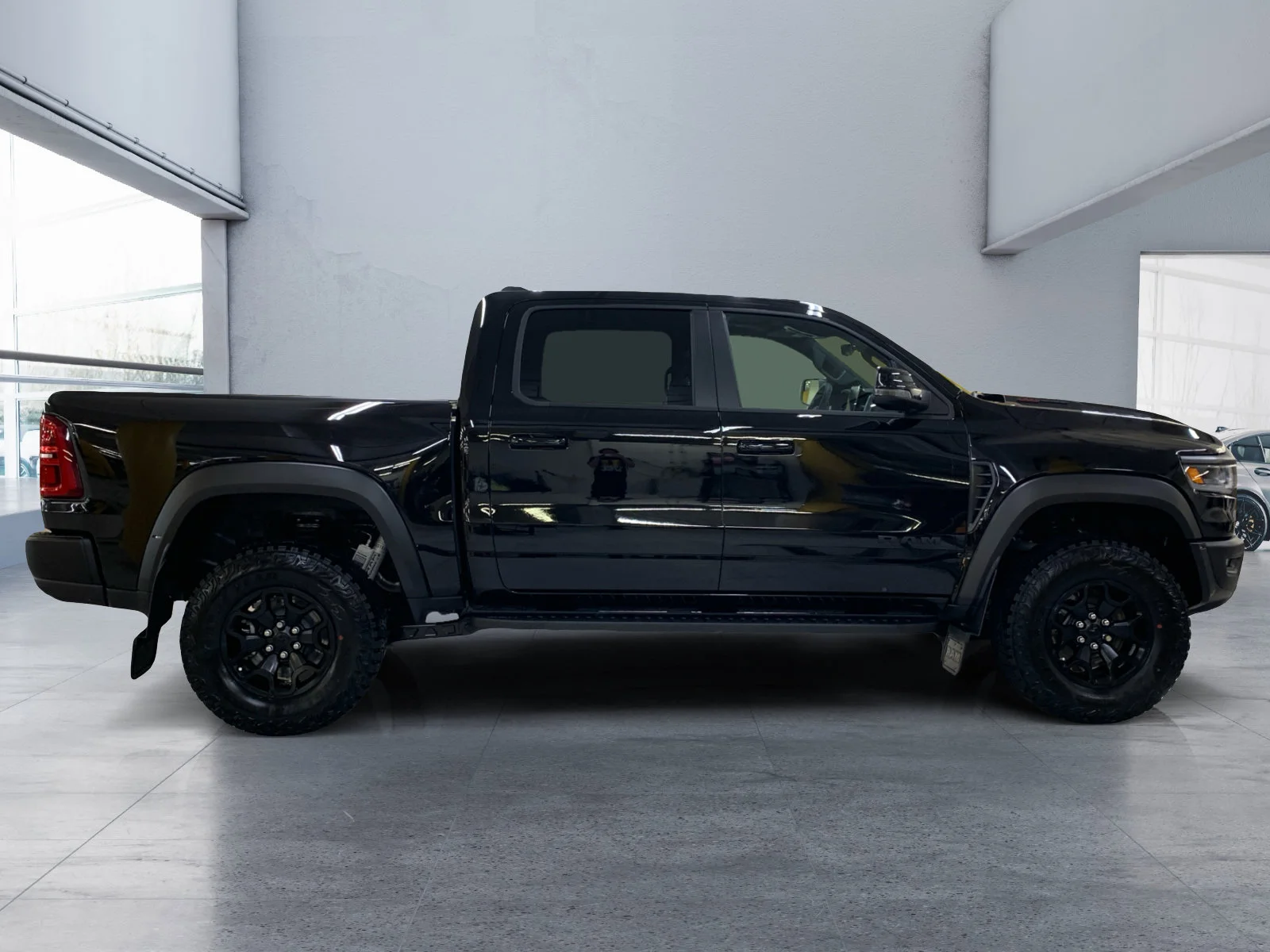 New 2026 Diamond Black Crystal Pearl Ram RHO image 6
