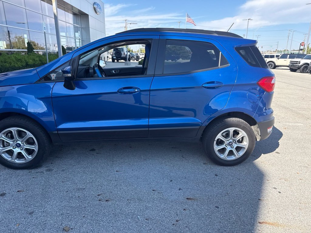 Used 2021 Blue Ford SE image 3