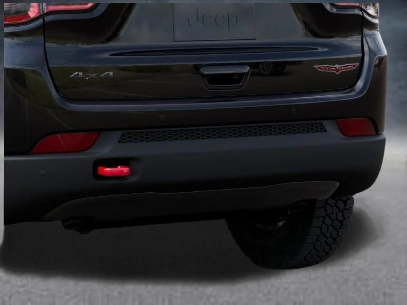 New 2026 Diamond Black Crystal Pearl-Coat Exterior Paint Jeep Trailhawk image 13