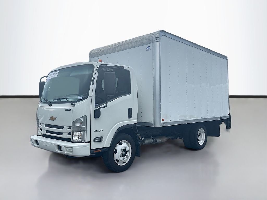 Used 2021 Arc White Chevrolet Base image 7