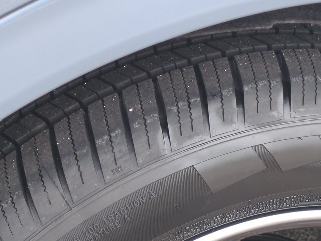 Used 2024 Vapor Blue Metallic Ford  image 12