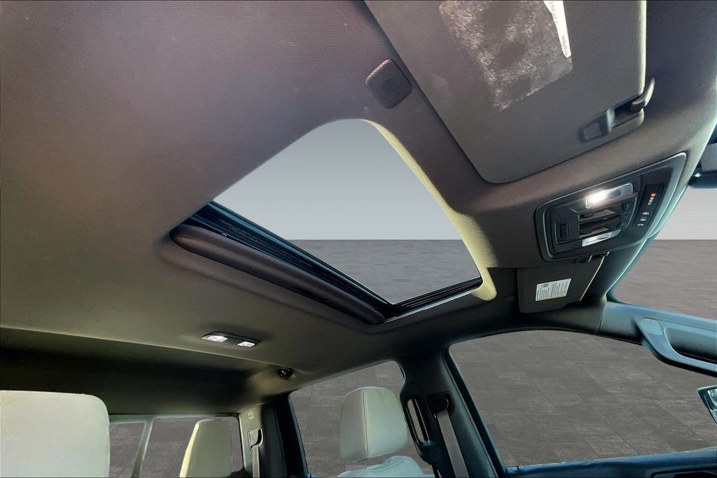 Used 2019 Shadow Gray Metallic Chevrolet RST image 11