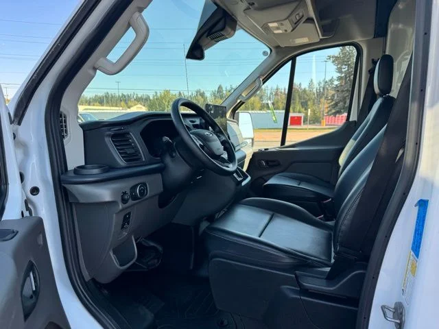 New 2026 Oxford White Ford Base image 11