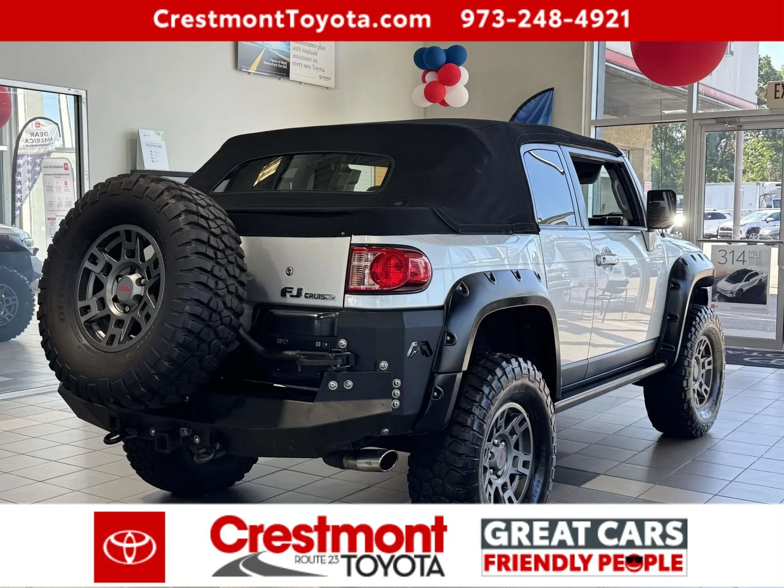 Used 2008 White/Titanium Metallic Toyota  image 5
