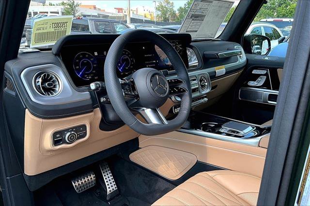 New 2027 MANUFAKTUR Olive Metallic Mercedes-Benz G 580 image 49