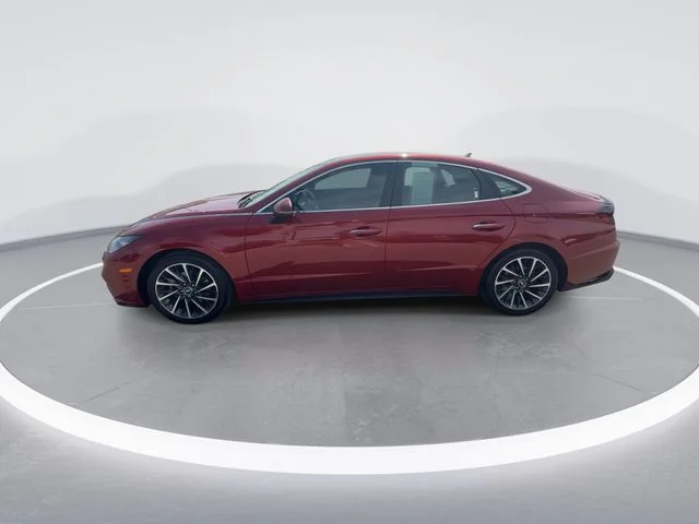 Used 2023 Red Hyundai Limited image 5