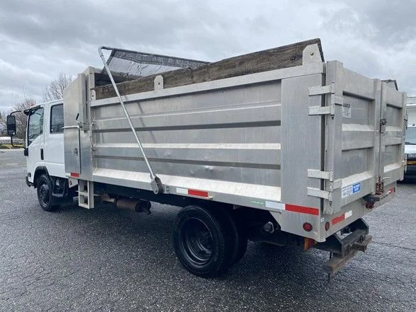 Used 2019 White Isuzu Dump Truck image 6
