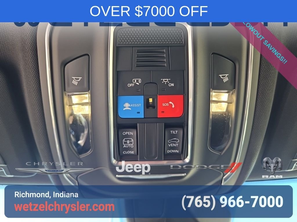 New 2025 Velvet Red Pearl-Coat Exterior Paint Jeep Laredo image 20