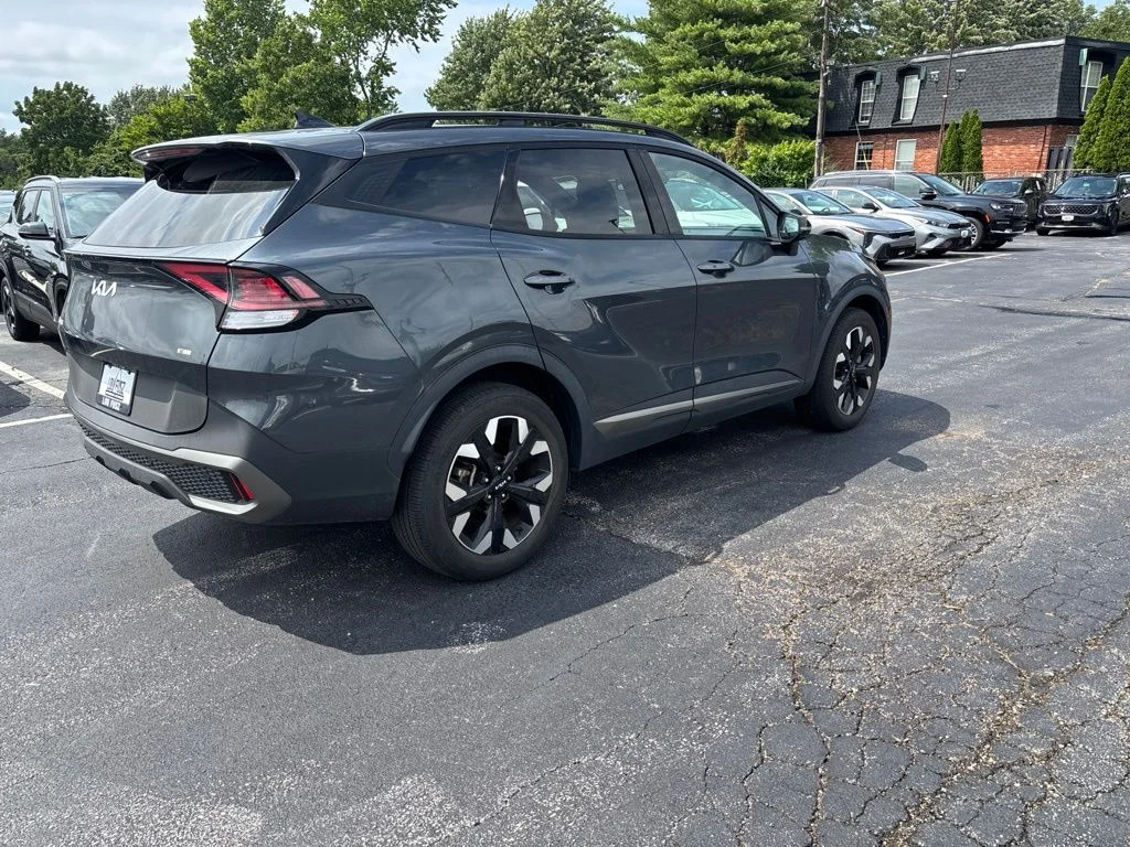 Used 2023 Gravity Gray Kia X-Line image 3