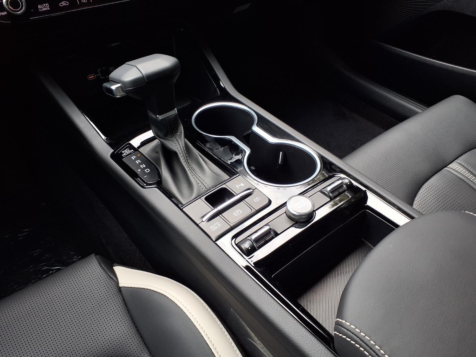 New 2026 Snow White Pearl Kia GT-Line FWD image 9