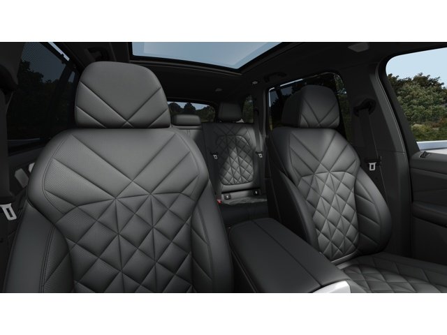 2026 BMW X5 M60i - Photo 11