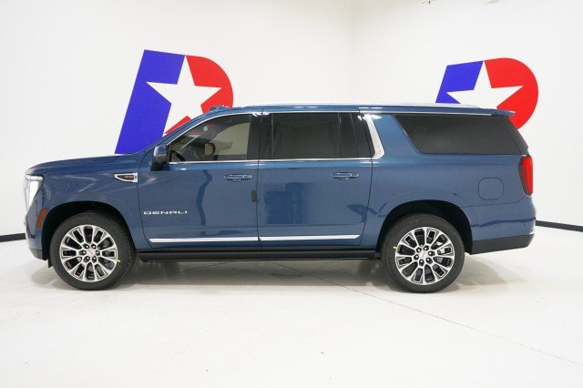 2026 GMC Yukon XL Denali - Photo 9