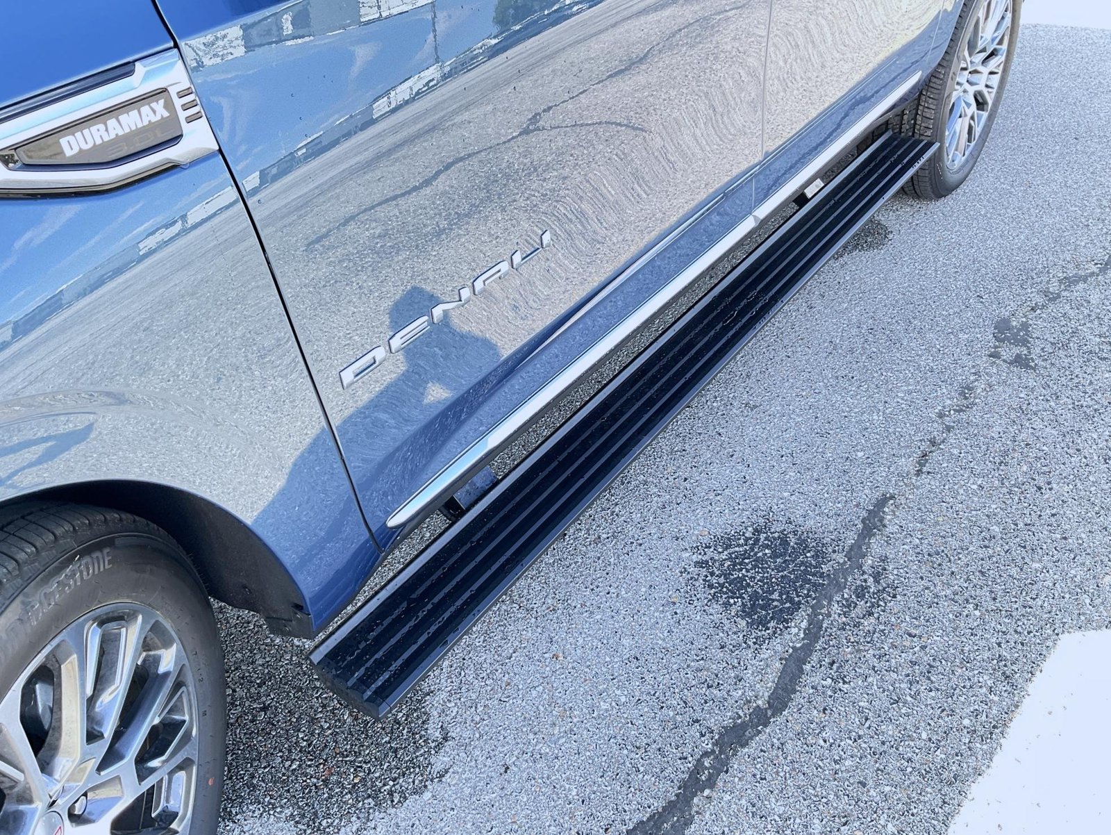 2026 GMC Yukon XL Denali - Photo 23