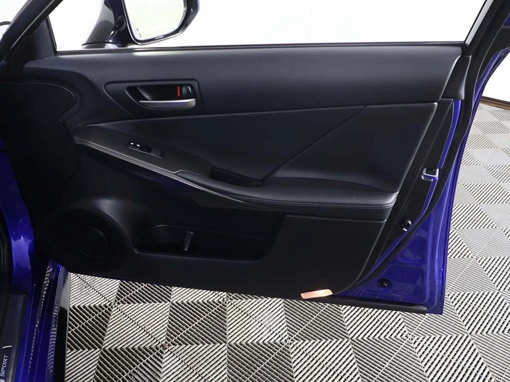 2021 Lexus IS 350 F SPORT - Photo 23