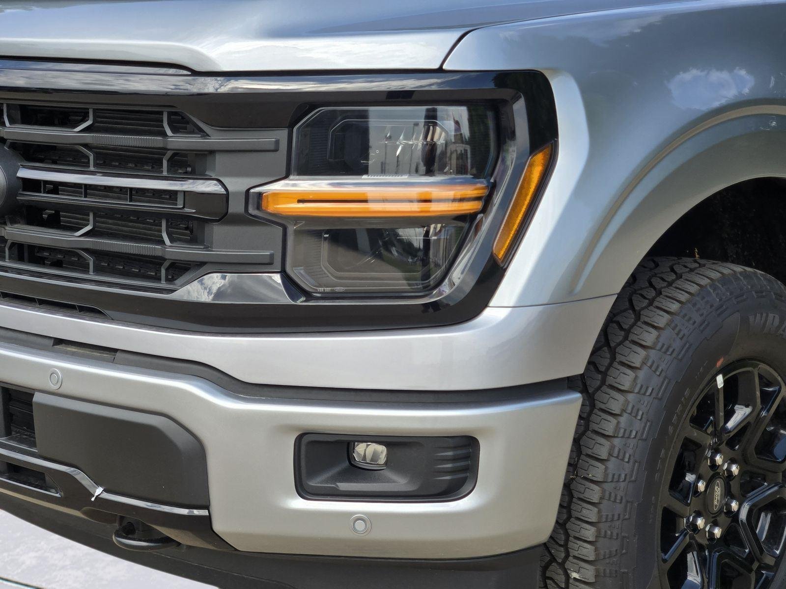 New 2026 Iconic Silver Metallic Ford XLT image 5