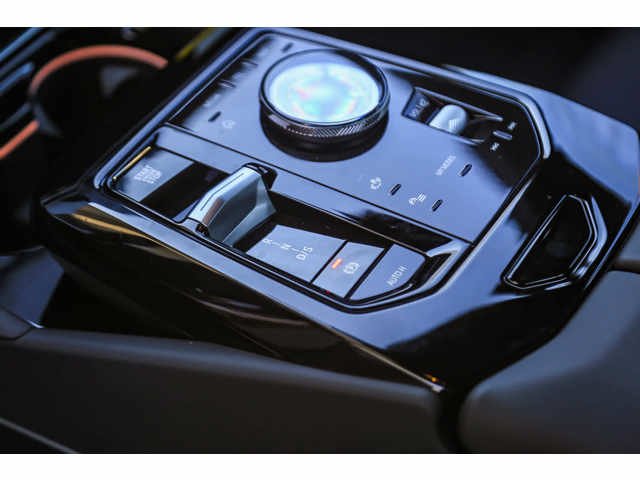 Used 2026 Carbon Black Metallic BMW 530i image 16