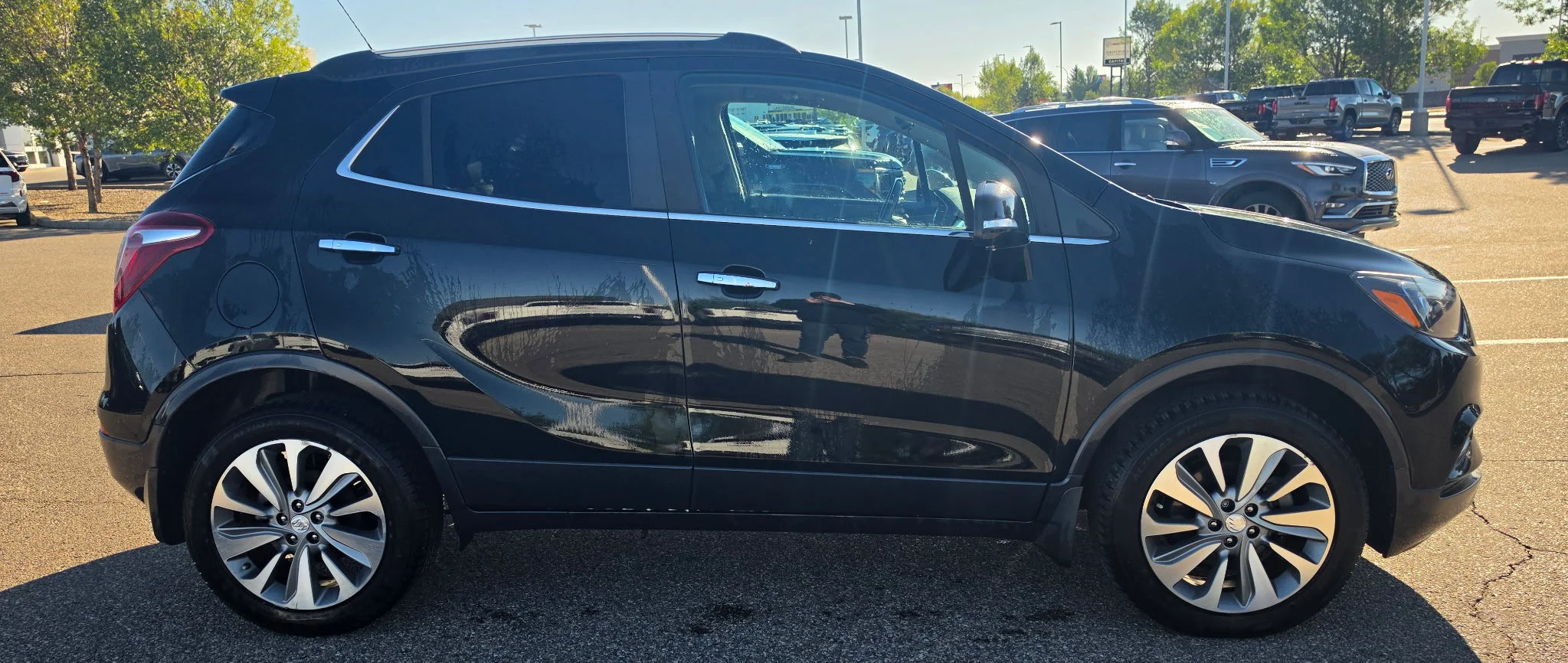 Used 2018 Black Buick Preferred AWD image 6