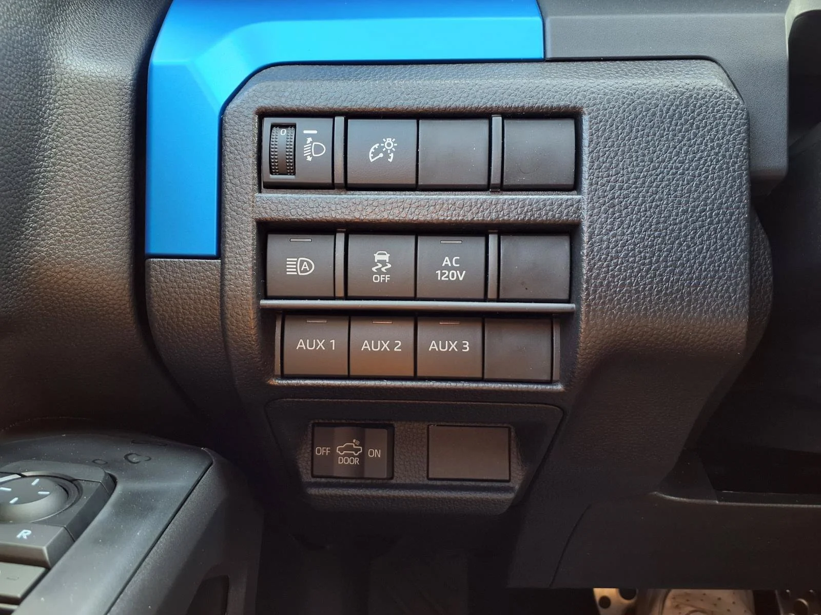 New 2026 Wind Chill Pearl <sup>1</sup> Toyota  TRD Sport image 10
