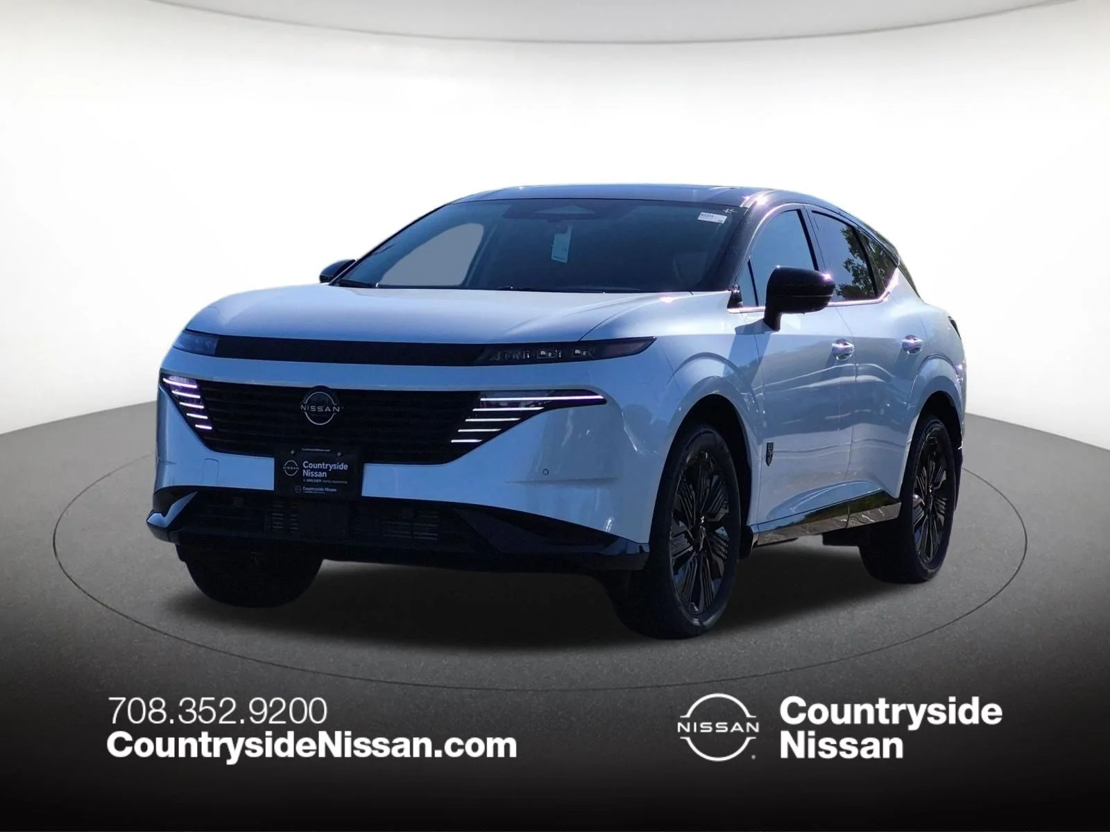 New 2027 Everest White Pearl TriCoat / Super Black Two-tone Nissan Dark Armor image 1