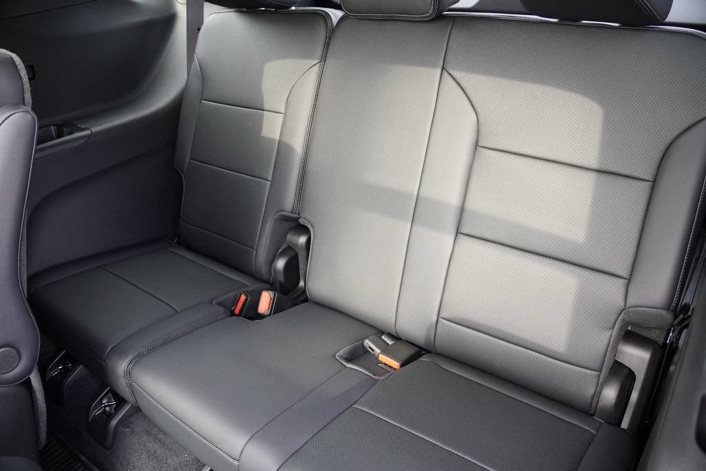 2026 Chevrolet Traverse High Country - Photo 12