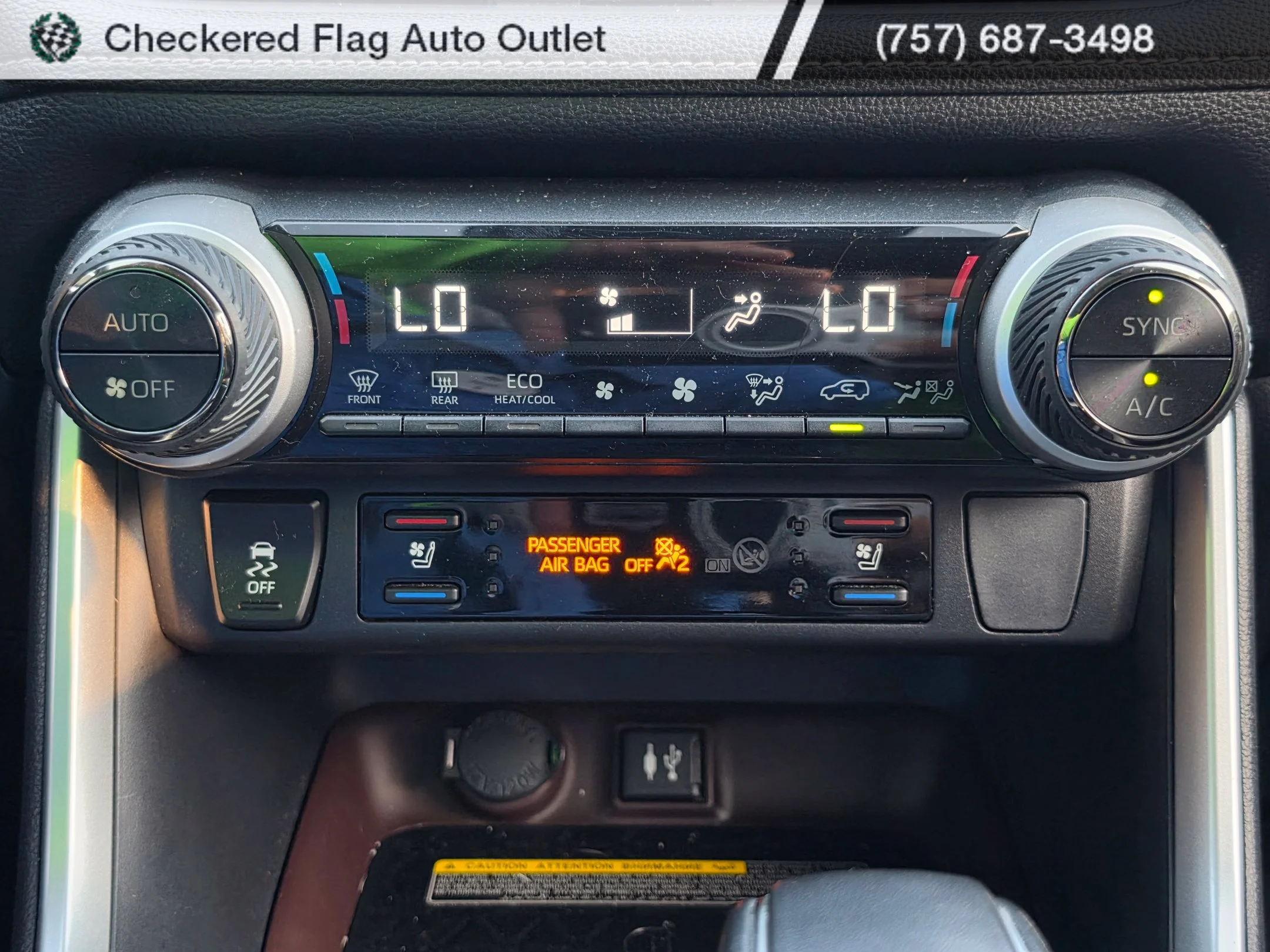 Used 2019 Blizzard Pearl Toyota Limited image 17