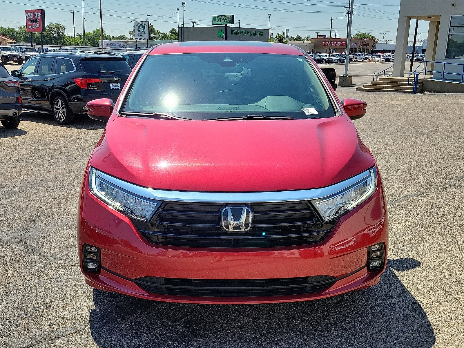 2024 Honda Odyssey Touring photo 2