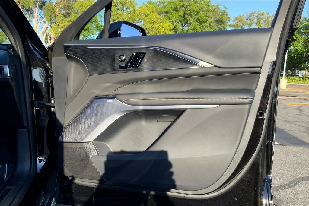 New 2026 Stellar Black Metallic Cadillac V-Series image 34