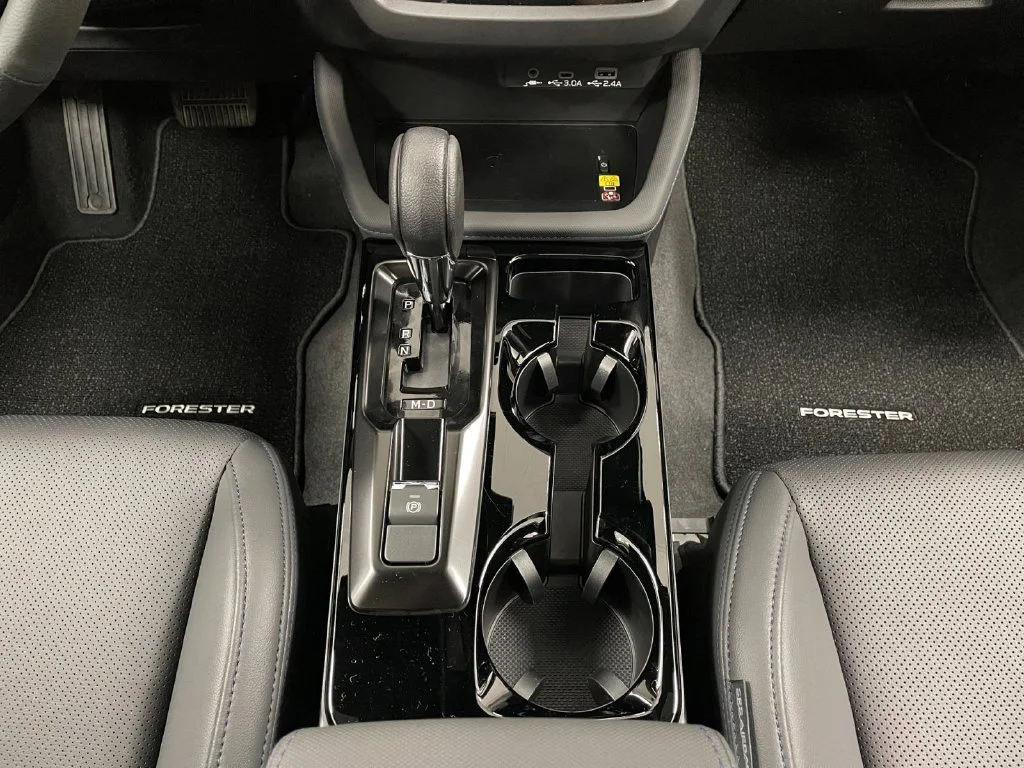 New 2026 RIVER ROCK PEARL Subaru Limited image 9