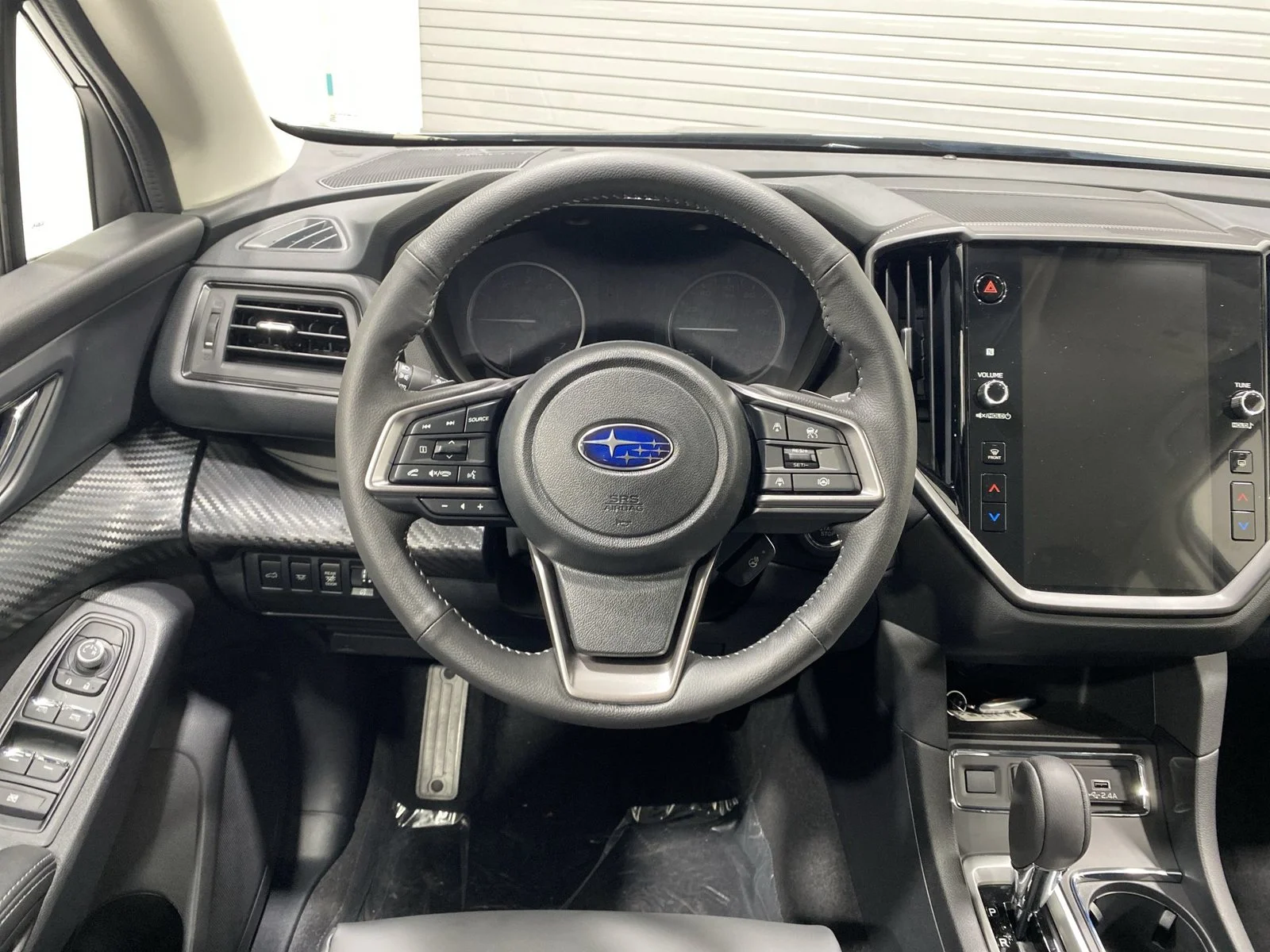 New 2027 CRYSTAL BLACK SILICA Subaru Premium 7-Passenger image 14