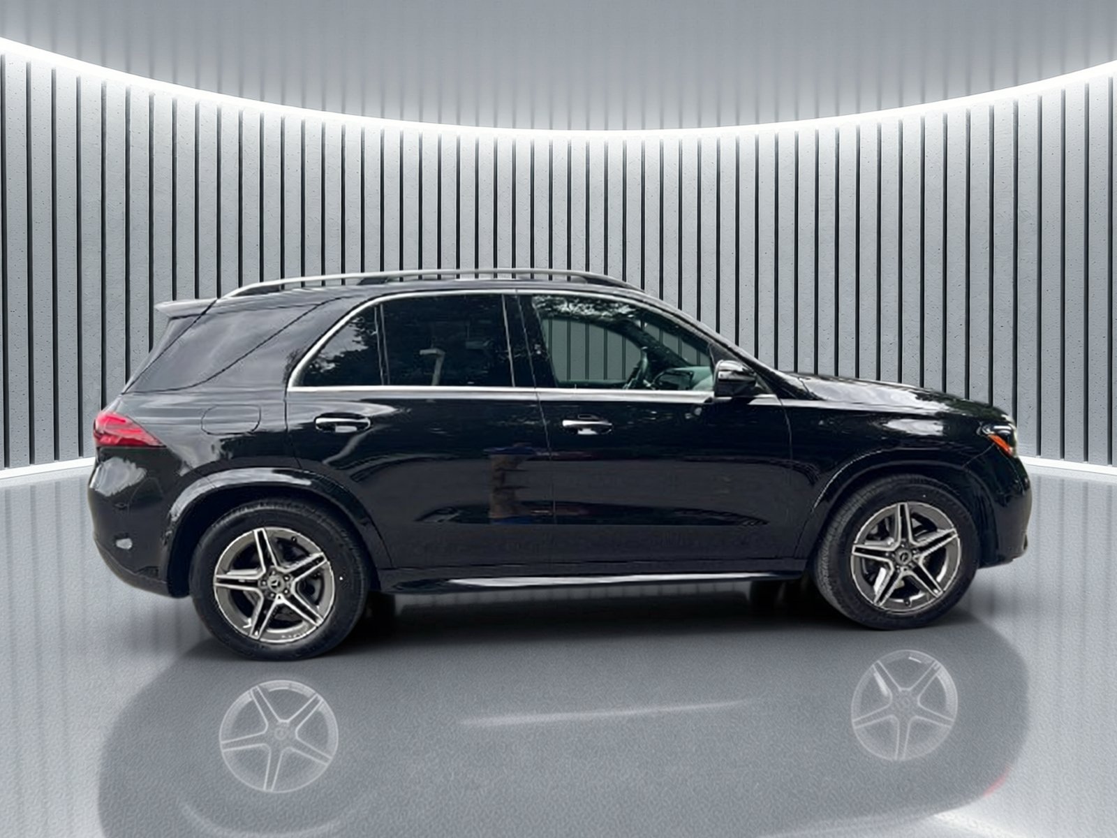Certified Used 2026 Black Mercedes-Benz GLE 350 image 6