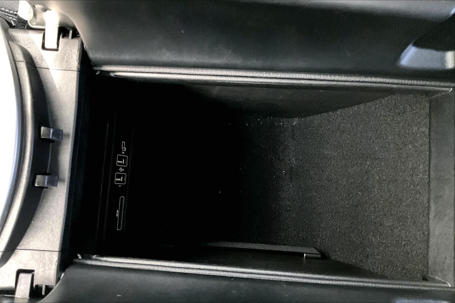 Used 2018 Black Mercedes-Benz GLC 300 image 36