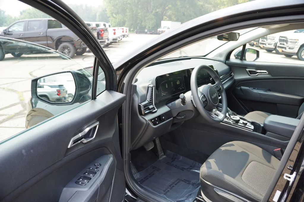 Certified Used 2023 Fusion Black Kia LX image 14