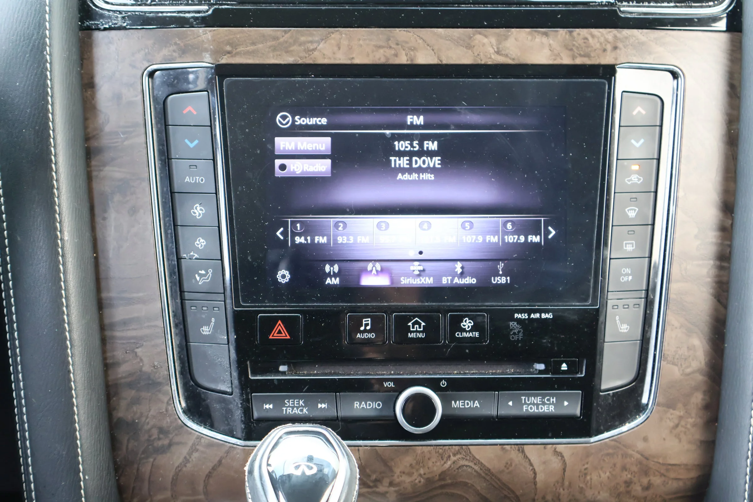 Certified Used 2021 Graphite Shadow INFINITI PREMIUM SELECT image 19