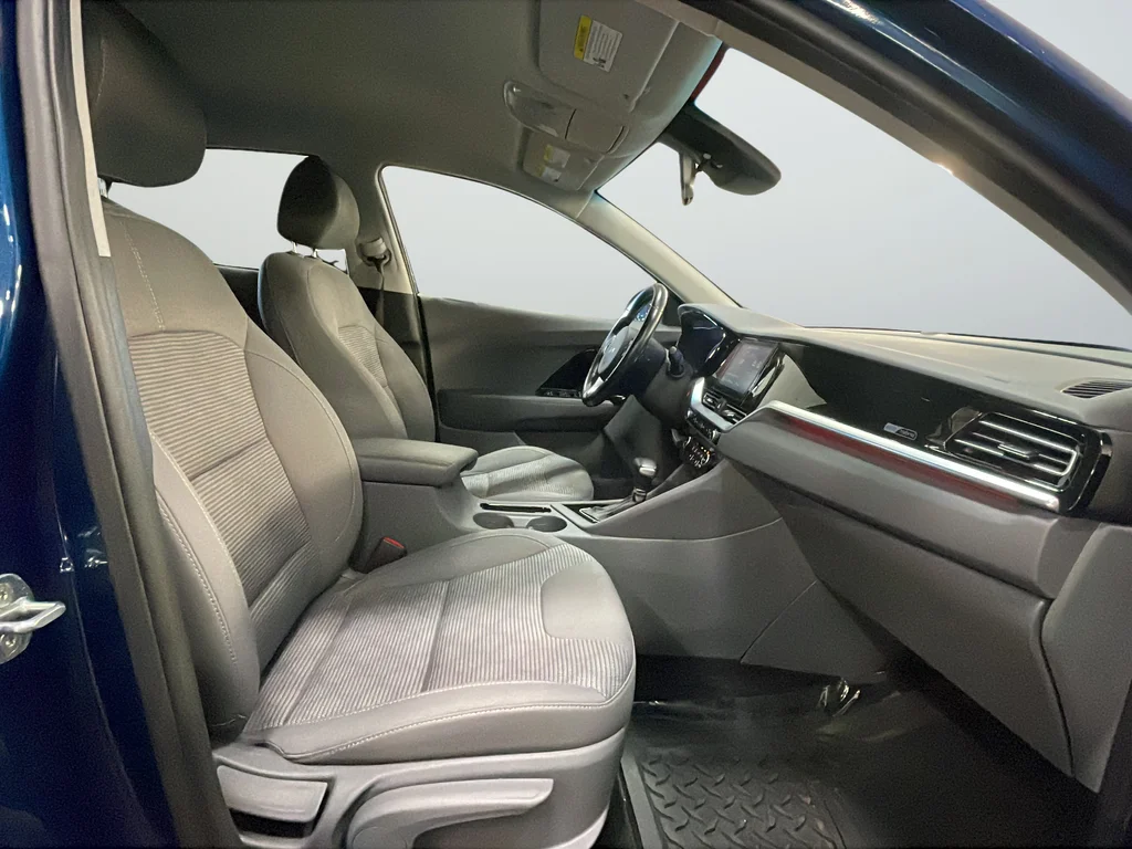 Used 2022 Blue Kia LXS image 25