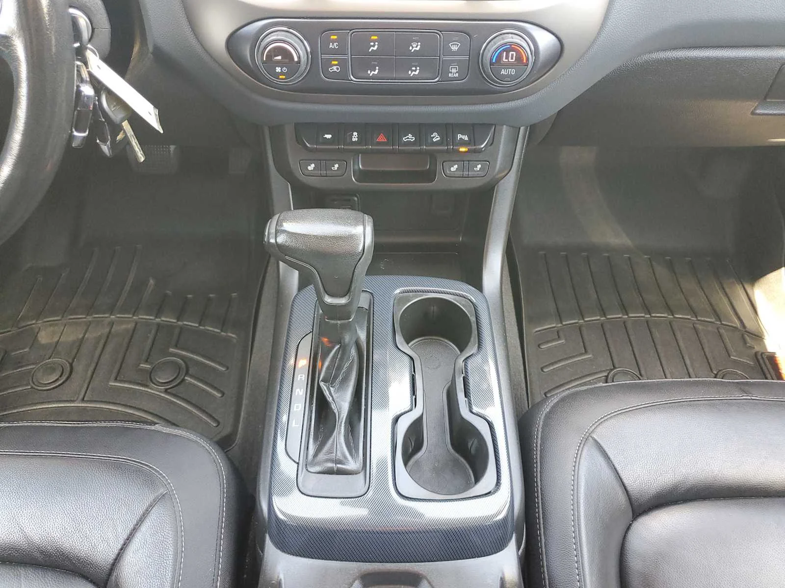 Used 2021 SUMMIT WHITE Chevrolet 4WD Z71 image 17