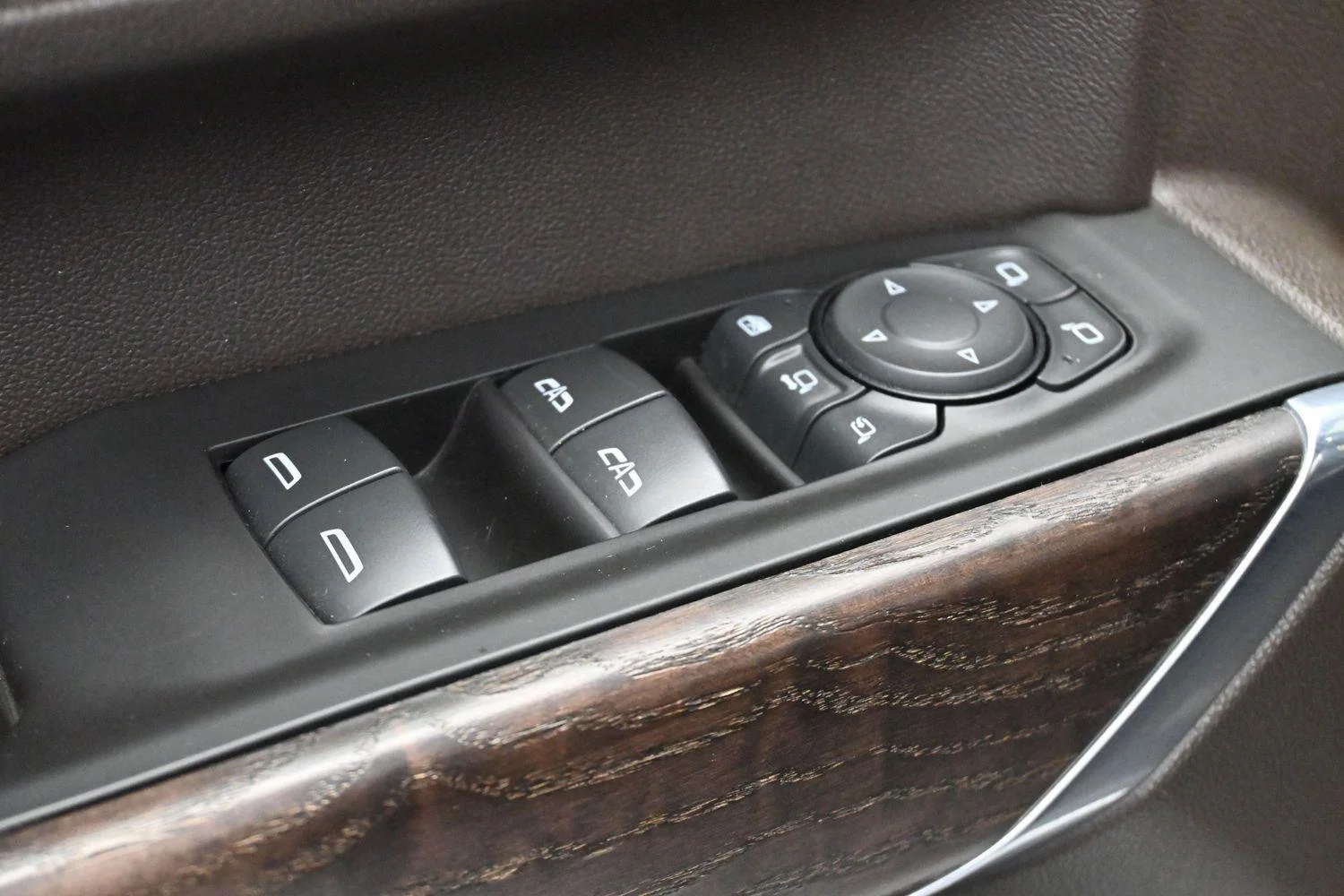Used 2021 SUMMIT WHITE GMC Denali image 12
